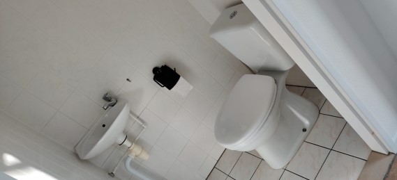 Toilette im Erdgeschoss