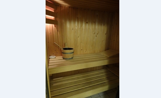 Sauna in badkamer op 1ste verdieping